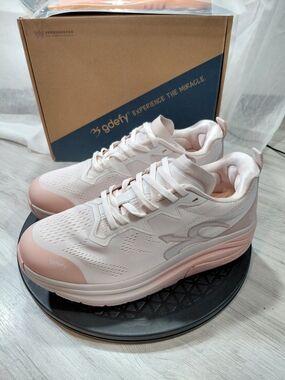 NWT Gdefy Women's Lauff Lightweight Mauve Pink & White Walking Shoes Size 7.5